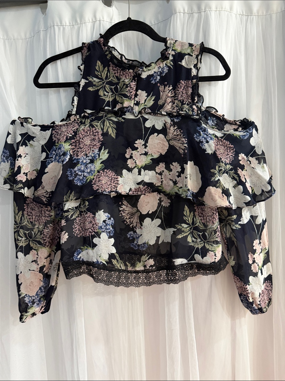 NICHOLAS Navy Floral Cold-Shoulder Ruffle Top